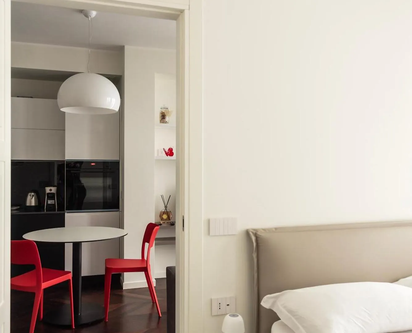 Youhosty - Medici 5 Milan Apartment